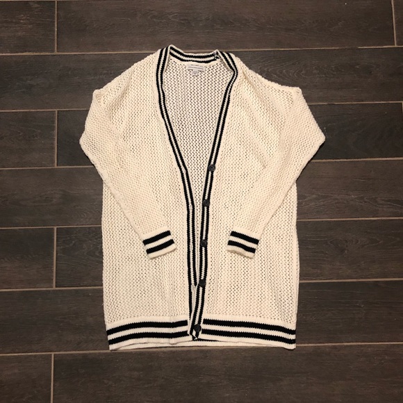 American Eagle Outfitters Sweaters - American Eagle cardigan